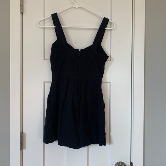 Abercrombie and Fitch Romper tie front - Picture 8 of 9